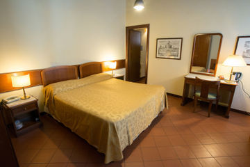 Teatro Di Pompeo Hotell Rom
