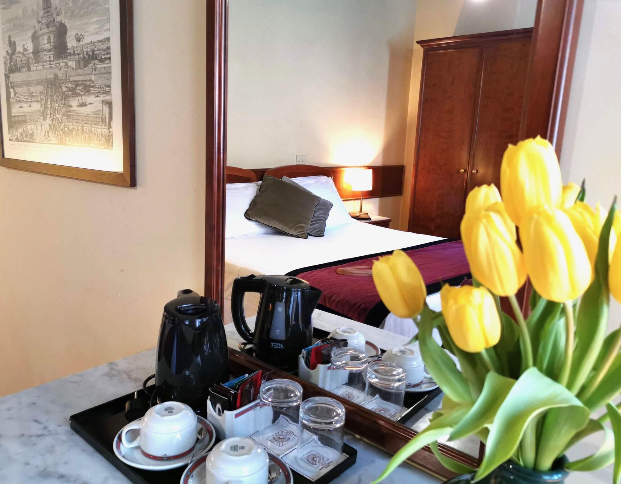 Hotell Teatro Di Pompeo Rom