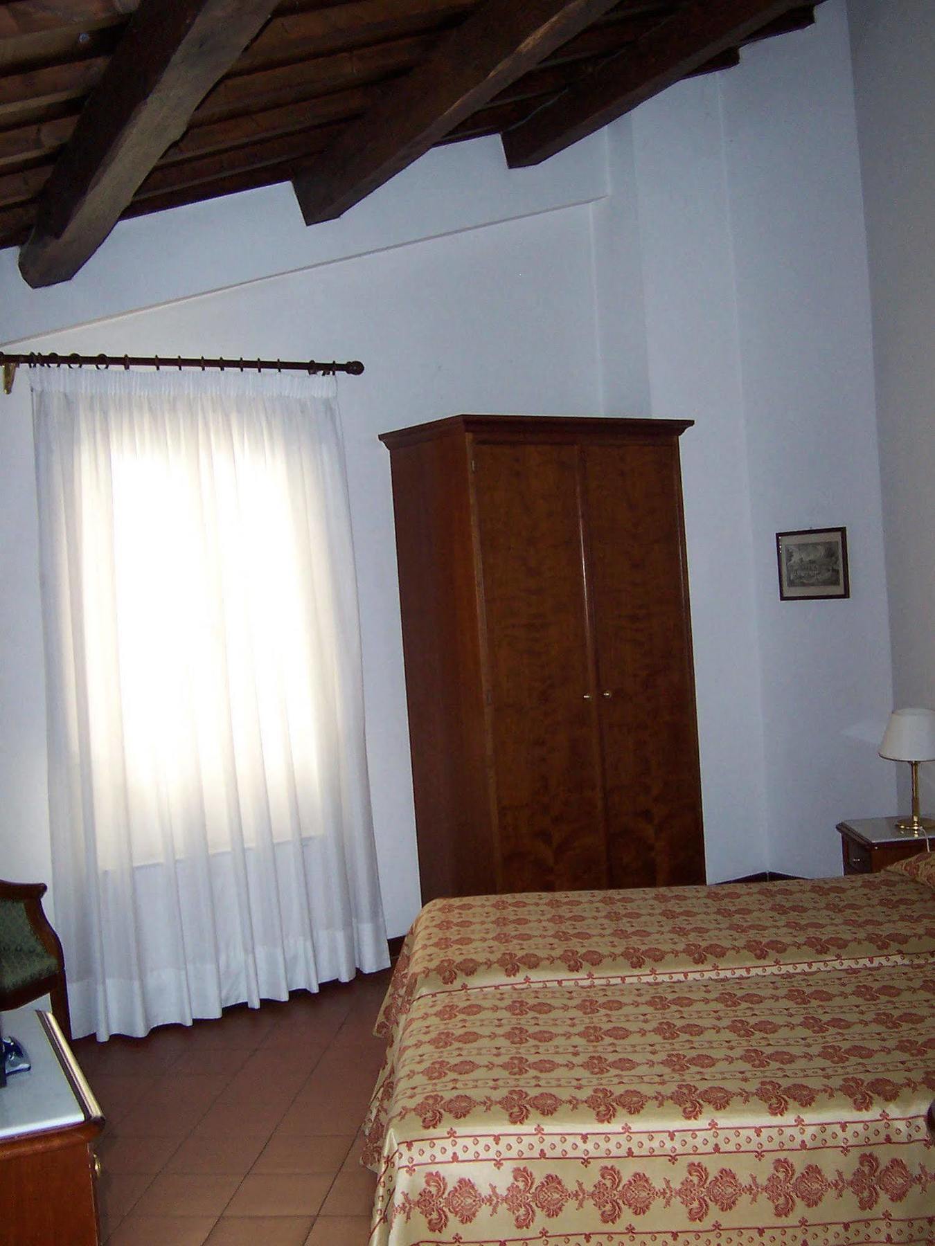 Hotell Teatro Di Pompeo 3*