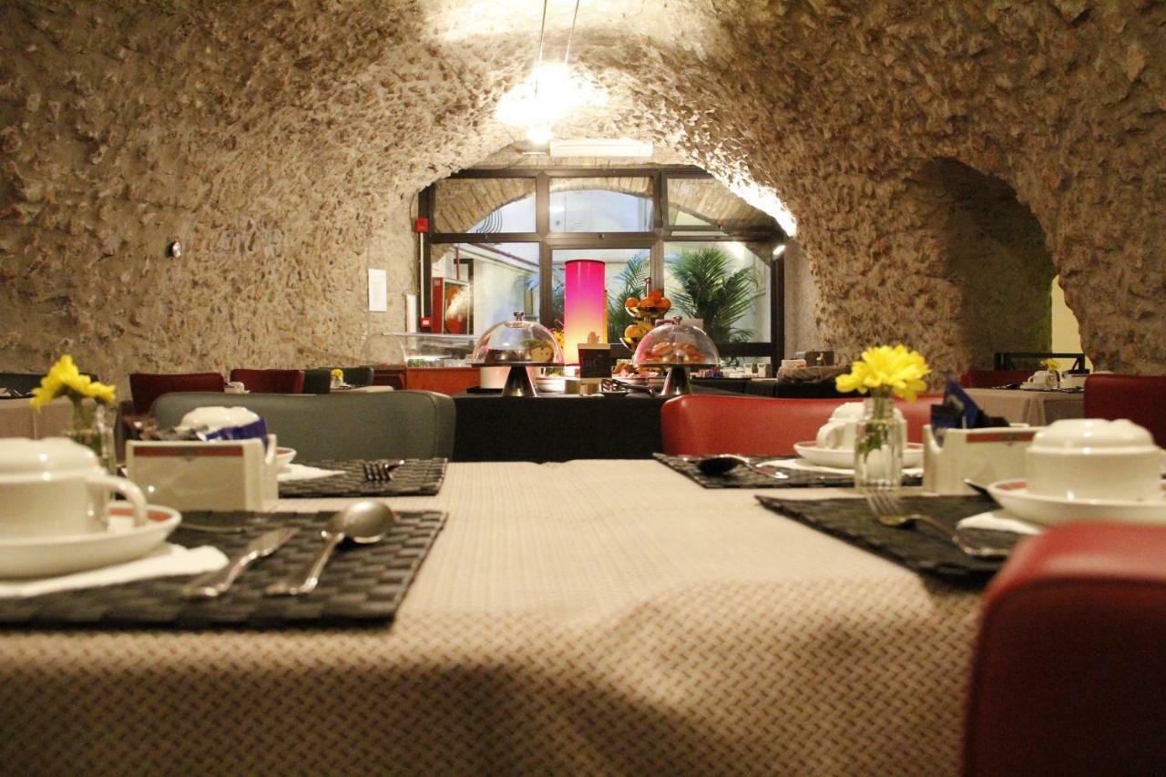 Hotell Teatro Di Pompeo Rom