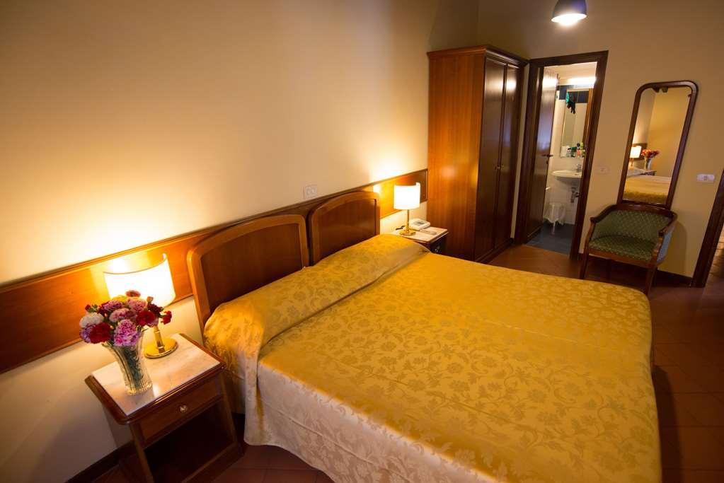 Teatro Di Pompeo 3*